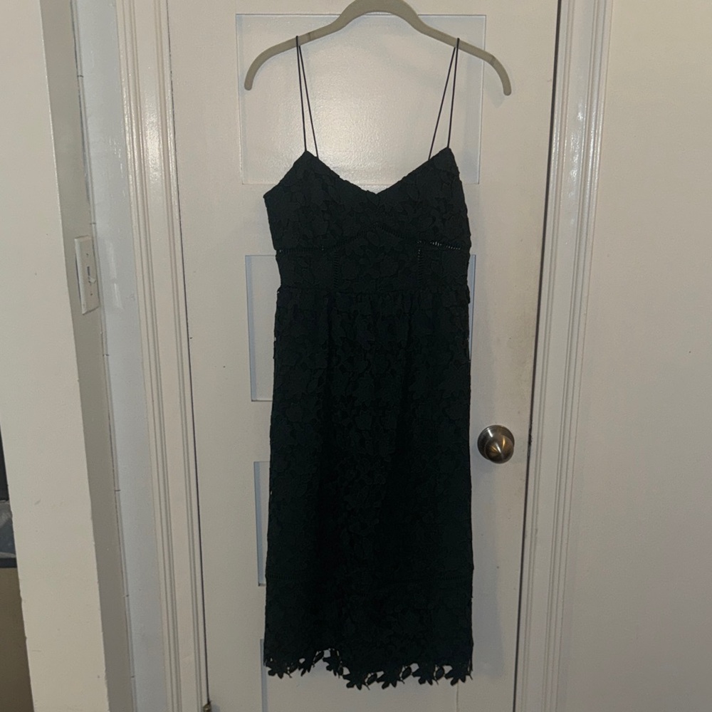 Elegant Dark Green Lace Dress
